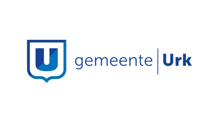 Logo van de gemeente Urk met een blauw schild met een gestileerde "U" en de tekst "gemeente Urk" in blauw op een witte achtergrond, wat vertrouwen uitstraalt - essentieel voor Digitale Forensics en cyberveiligheid in overheidsdiensten.